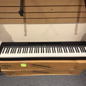 Yamaha P-145B Digital Piano